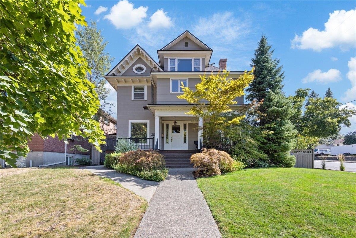 Property Photo:  1525 W 8th Ave  WA 99204 