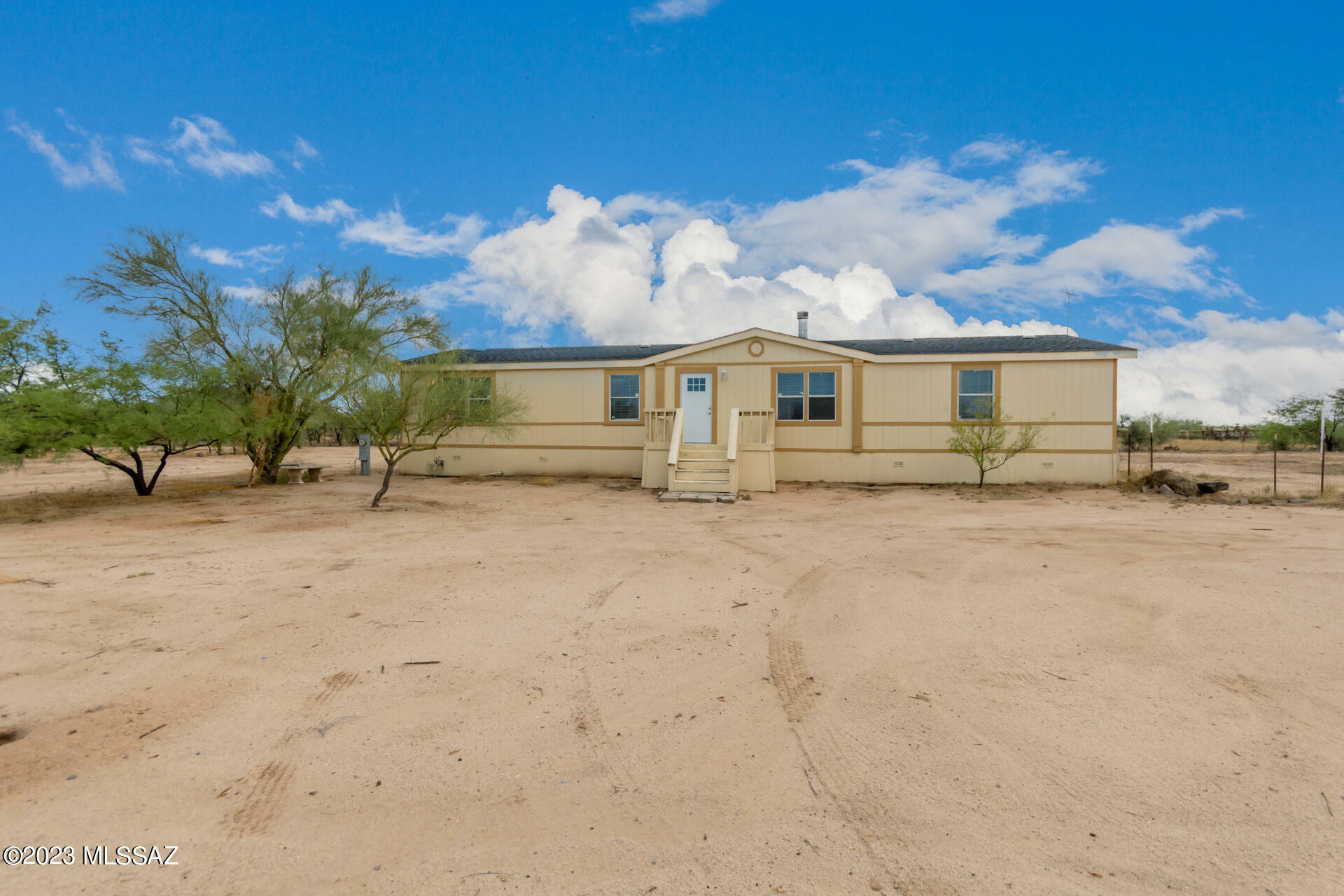 Property Photo:  10531 S Cherokee Lane  AZ 85736 