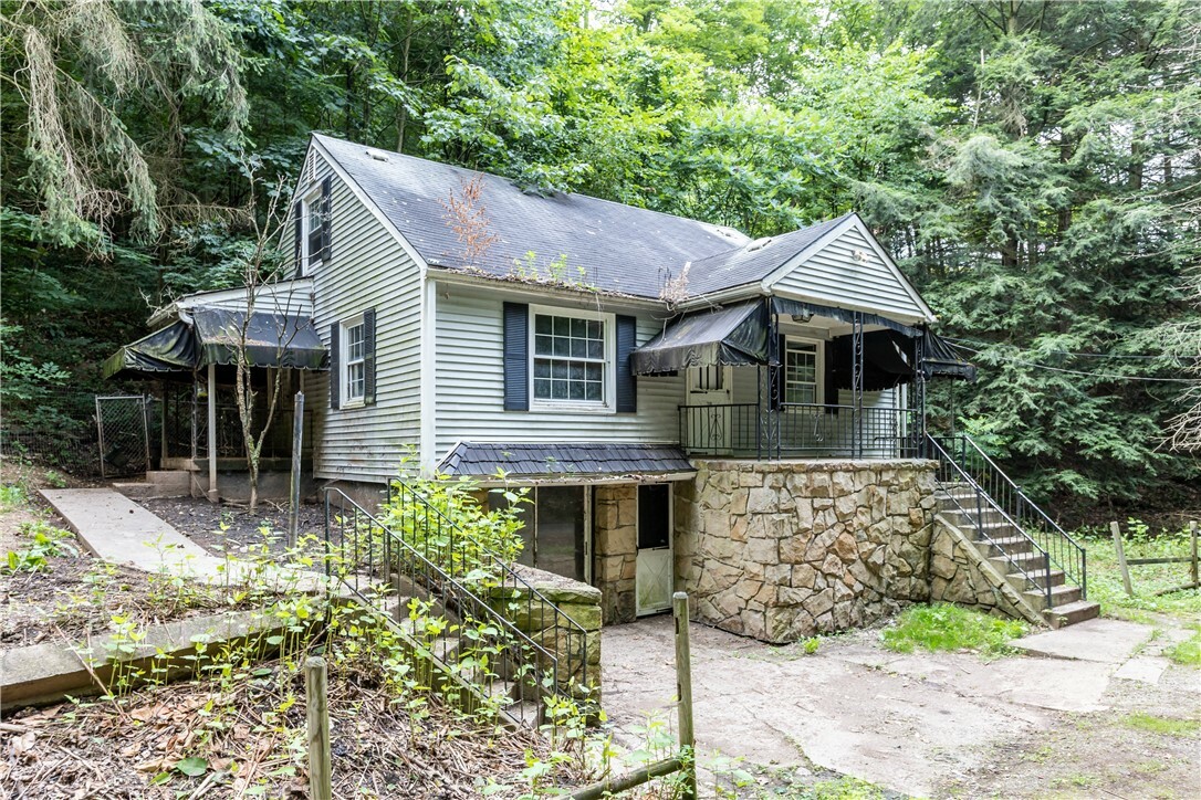 Property Photo:  210 Clarks Pike Rd  PA 15084 