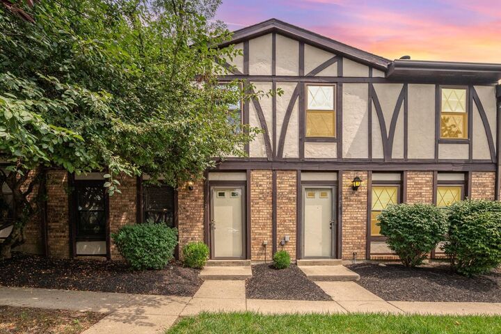 1676 Devils Backbone Rd  Cincinnati OH 45233 photo