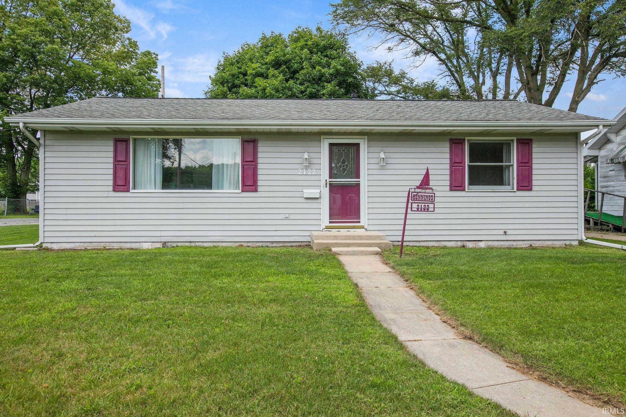 Property Photo:  2122 W 6th Street  IN 46544 