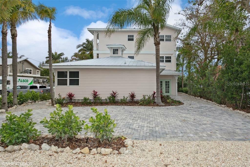 110 Spring Avenue  Anna Maria FL 34216 photo