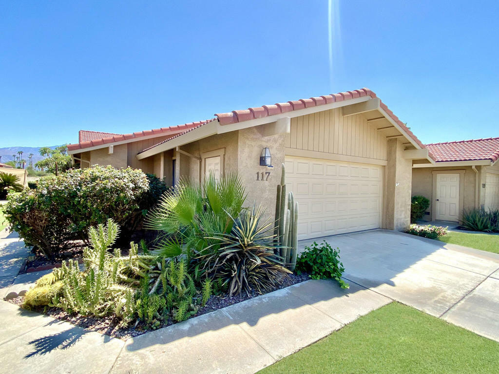 Property Photo: 117 Camino Arroyo S CA 92260
