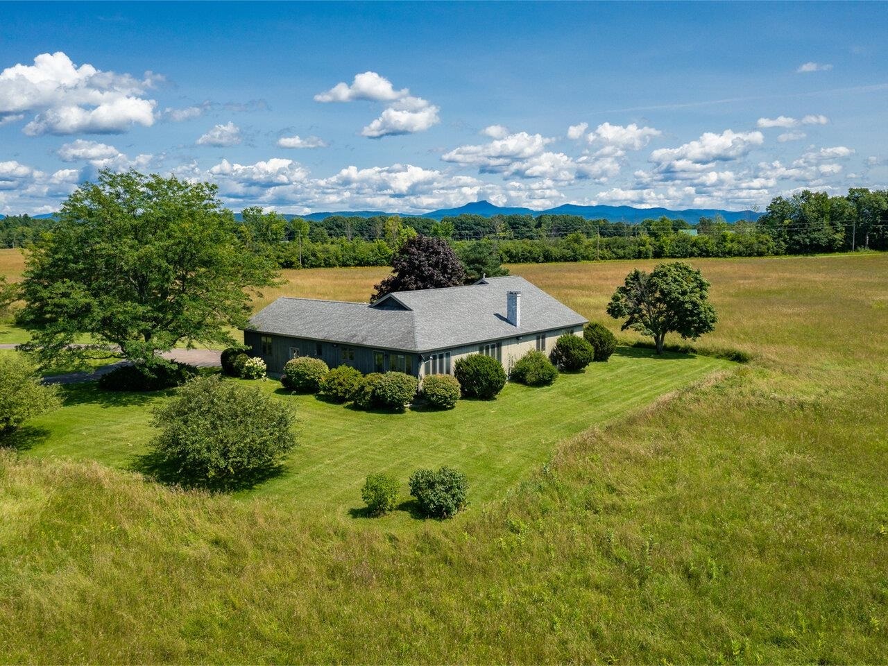 Property Photo: 736 Lime Kiln Road VT 05445