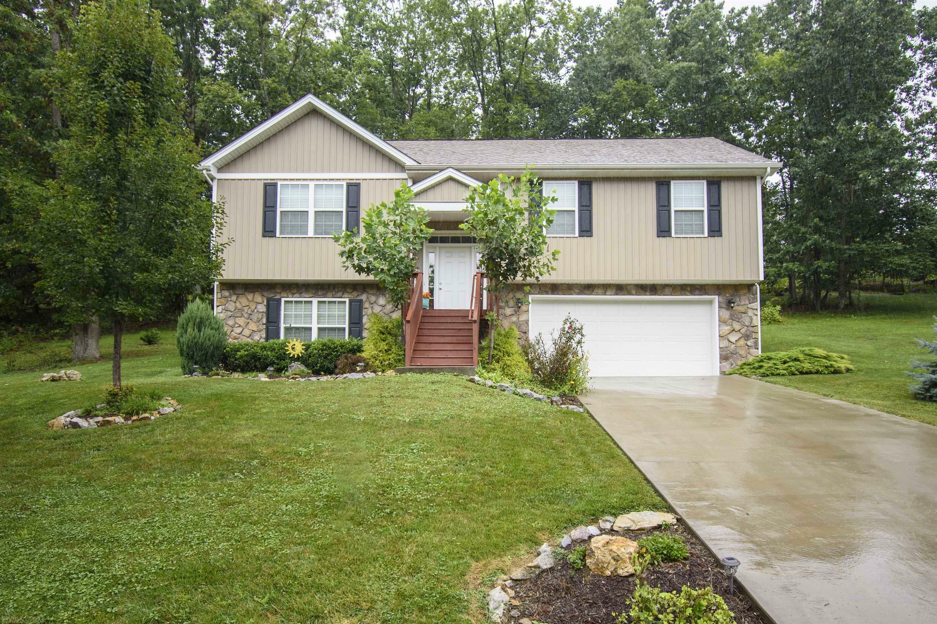 Property Photo:  1048 St Clair Lane  VA 24073 