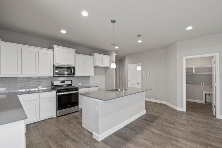 Property Photo:  208 Dunmore Drive  TX 76052 