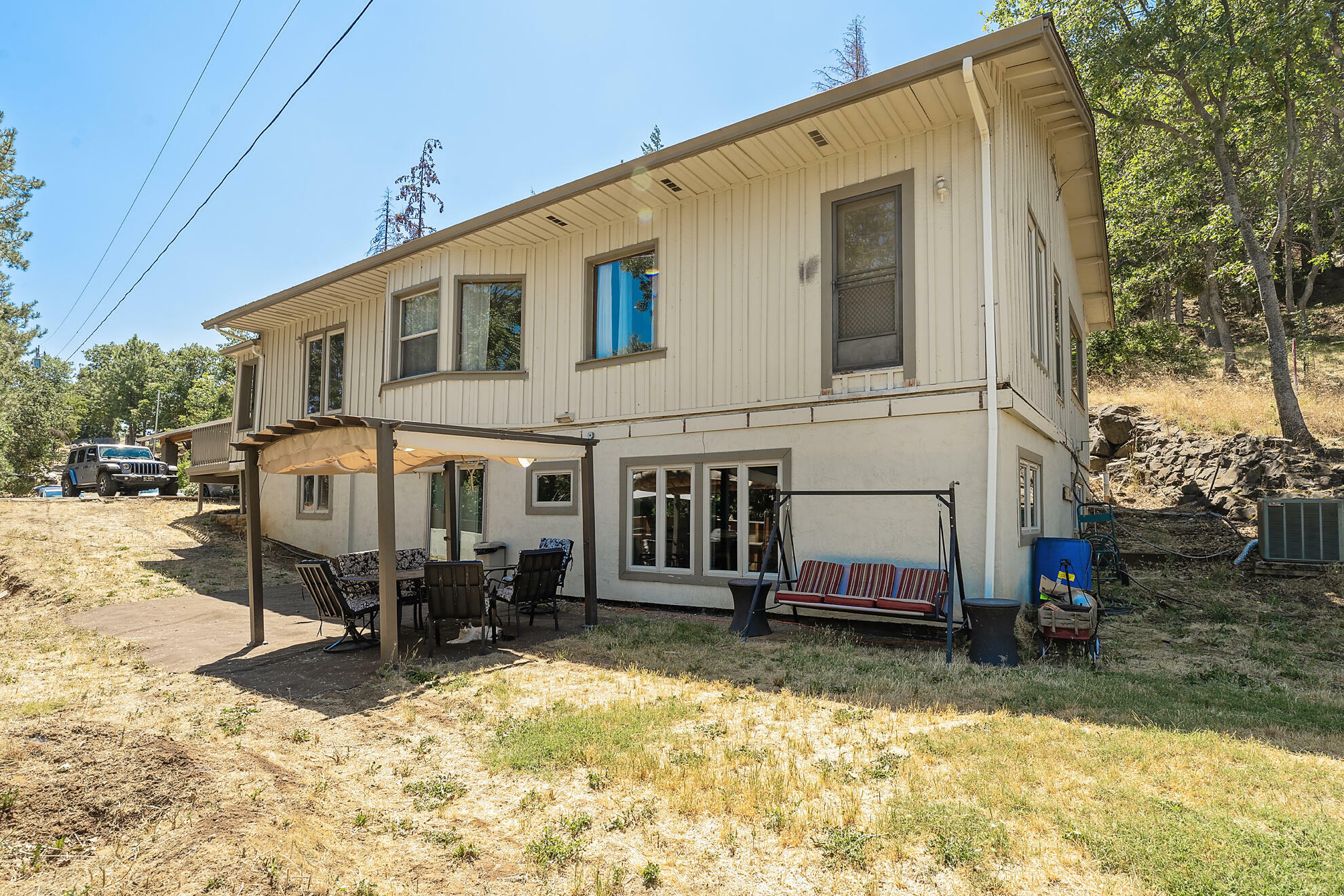 Property Photo:  3500 Siskiyou Boulevard  OR 97520 