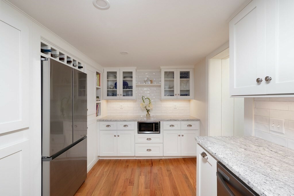 Property Photo:  210 Union St  MA 02190 