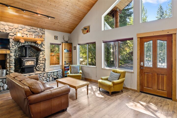 Property Photo:  251 Kachess River Road  WA 98925 