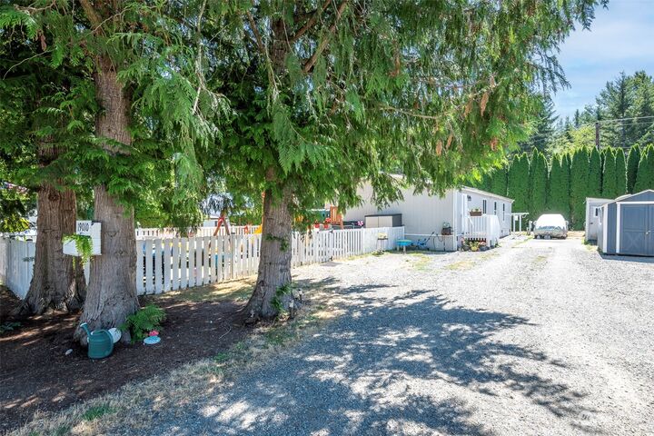 Property Photo: 19010 2nd Street Ct E 2 WA 98391