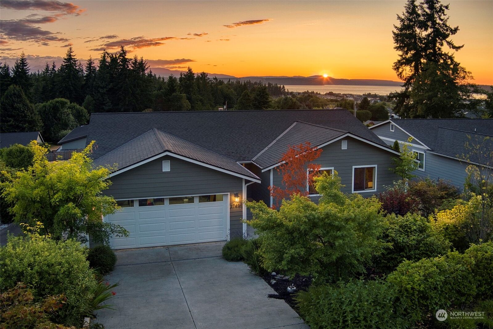 3 bed Hansville home for sale 37495 Olympic View Road NE, Hansville