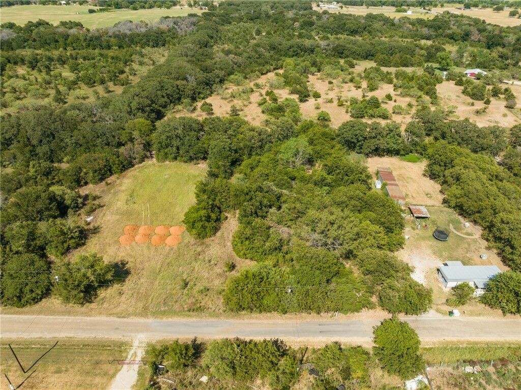 Property Photo:  280 Eleanor Road  TX 76640 