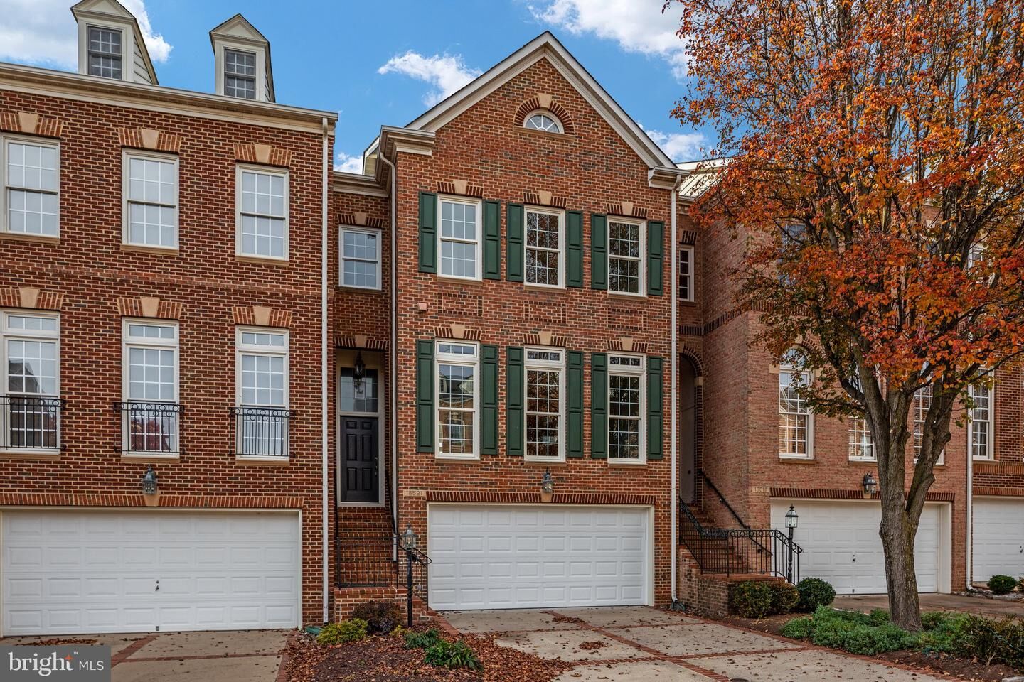 Property Photo:  18521 Bear Creek Terrace  VA 20176 