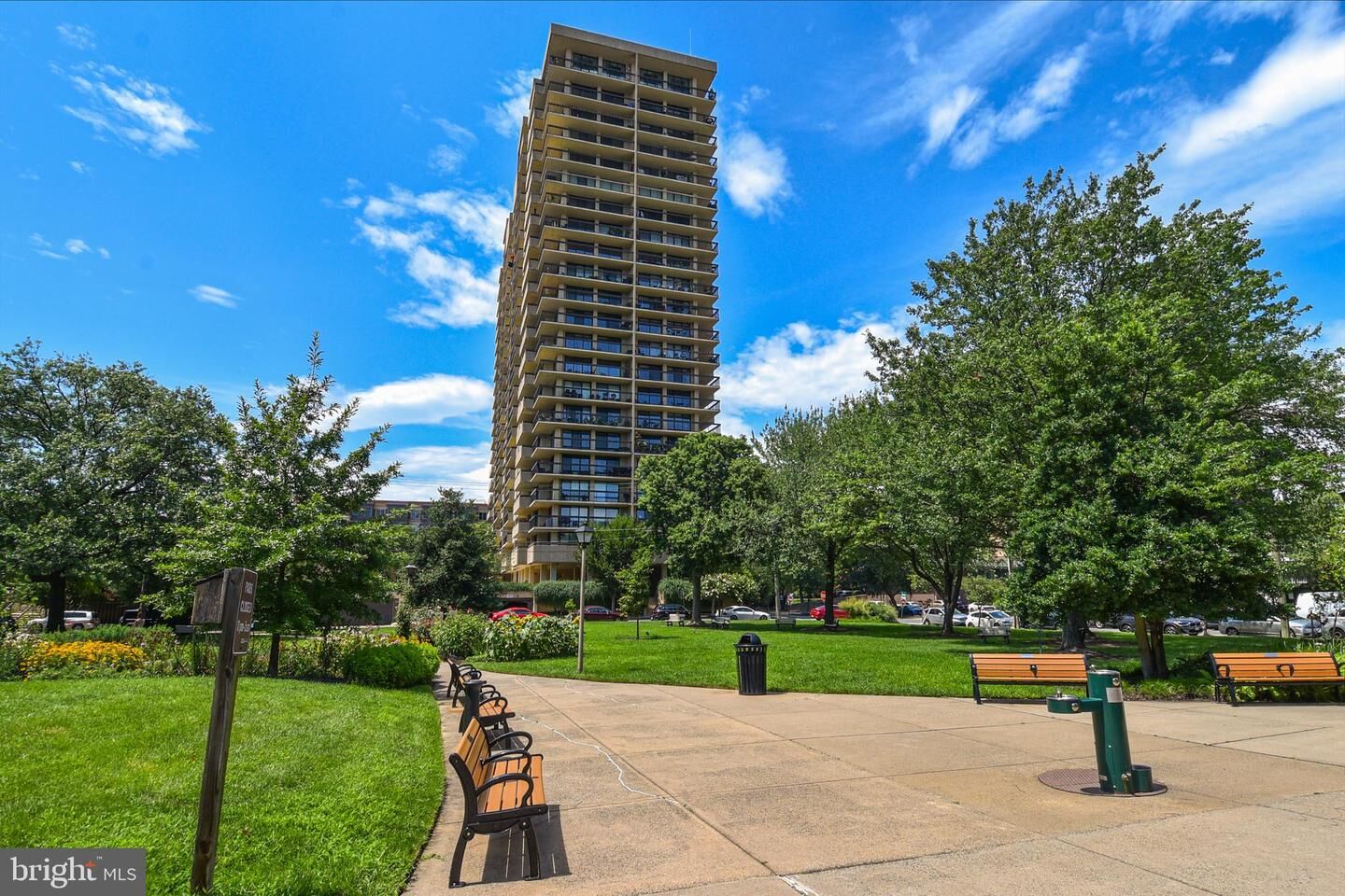 Property Photo:  400 Madison Street 407  VA 22314 