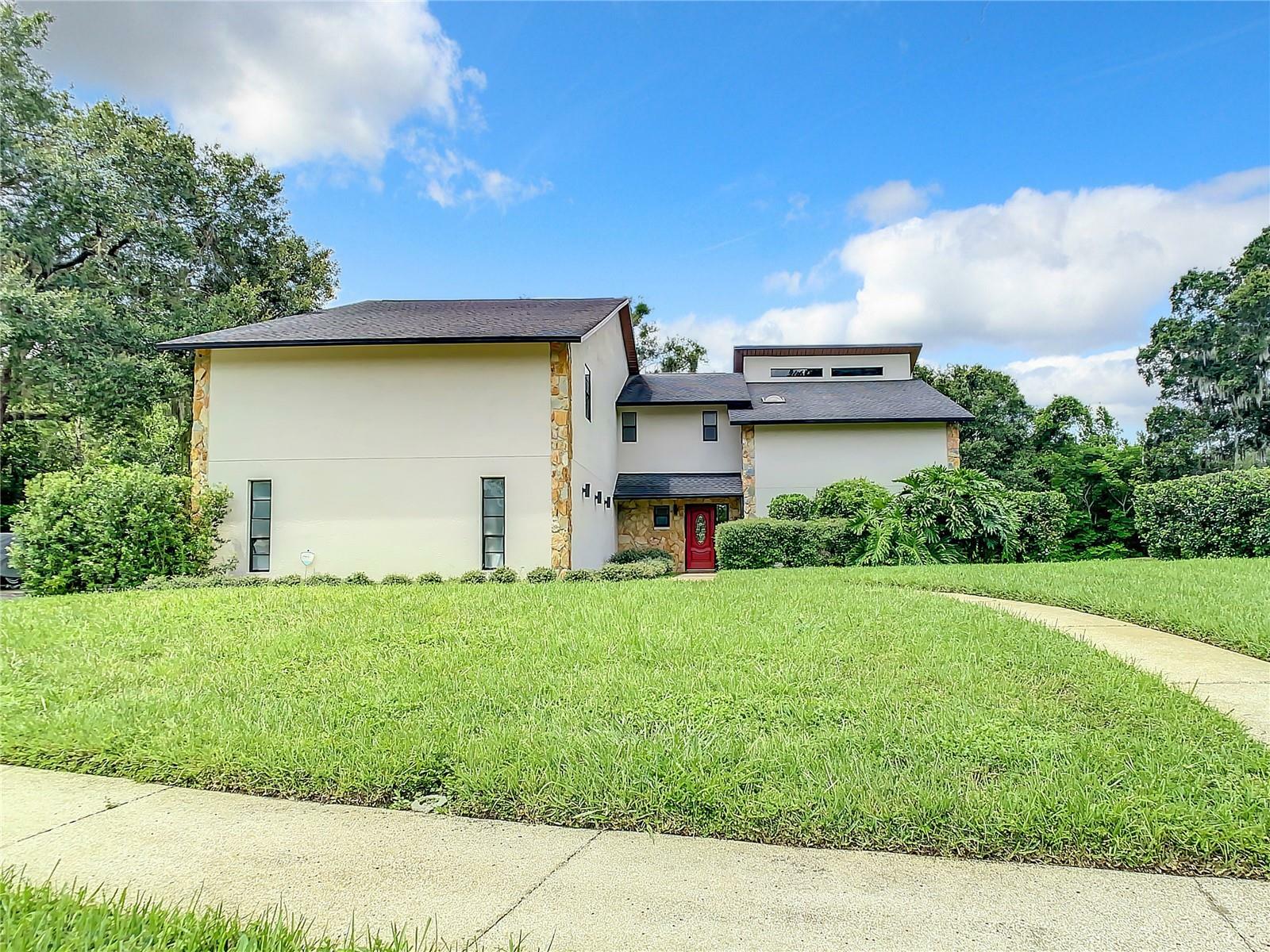Property Photo: 18412 Turning Point Drive FL 33549
