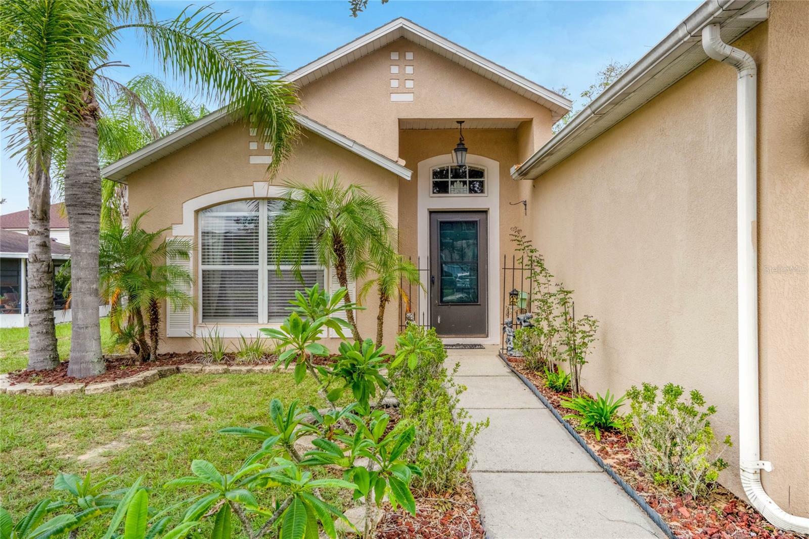 Property Photo:  129 Milford Street  FL 33897 