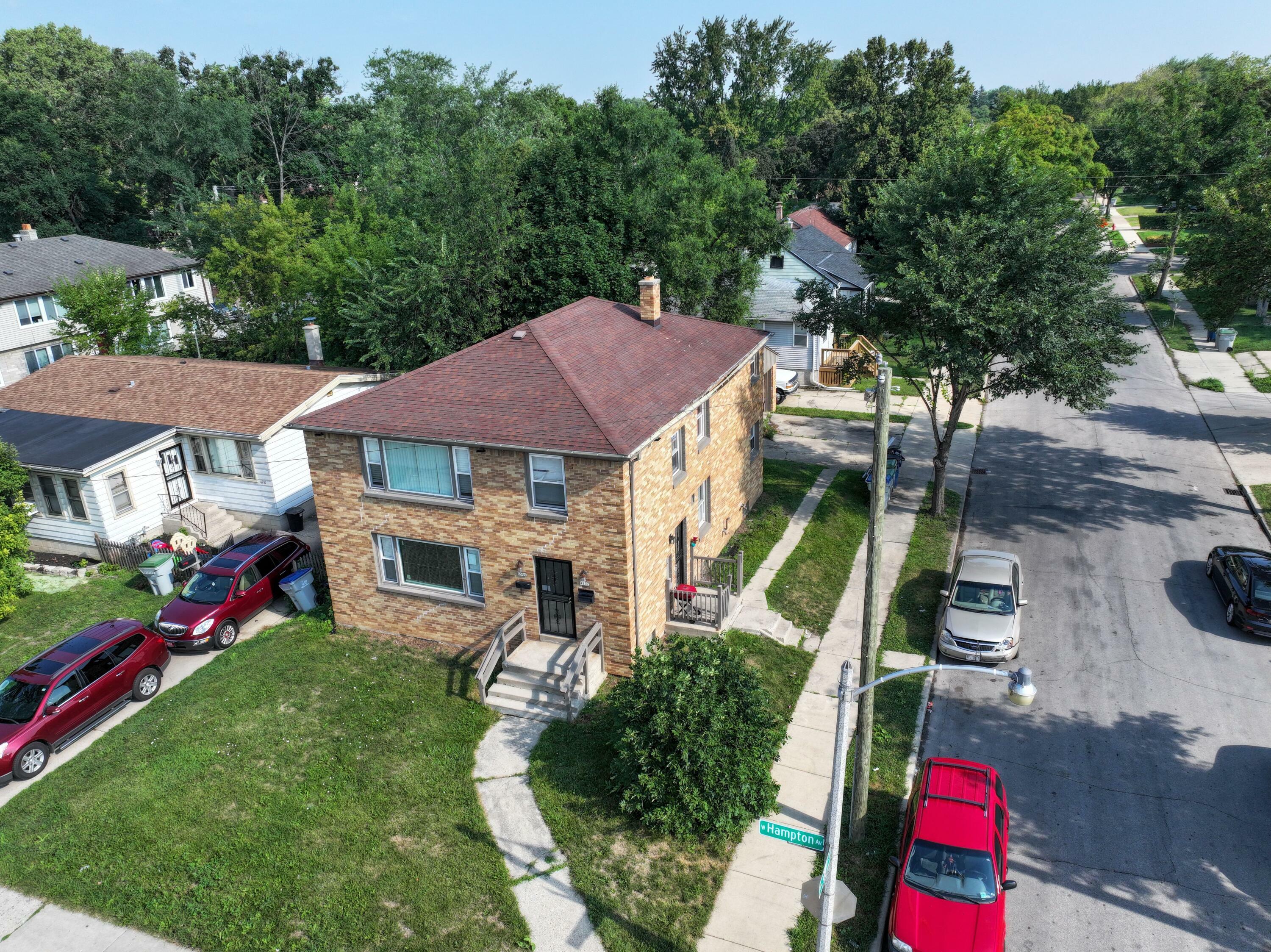 Property Photo: 4900 W Hampton Ave WI 53218