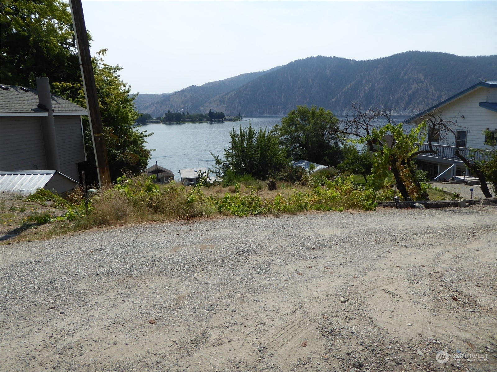 Property Photo: 575 Wapato Way WA 98831