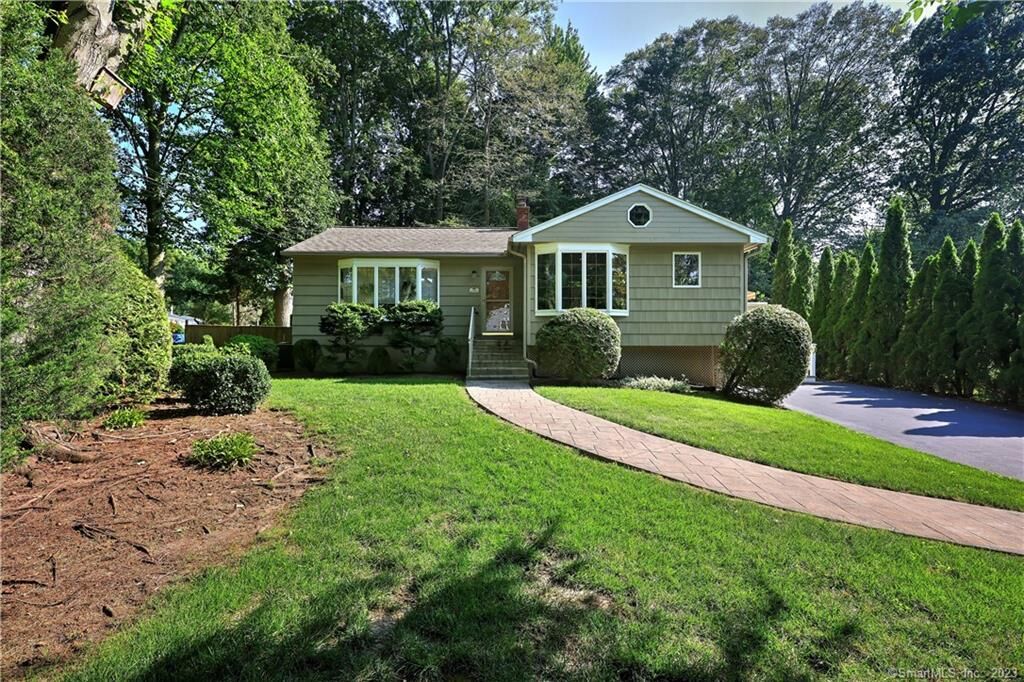 Property Photo: 143 Bird Lane CT 06460