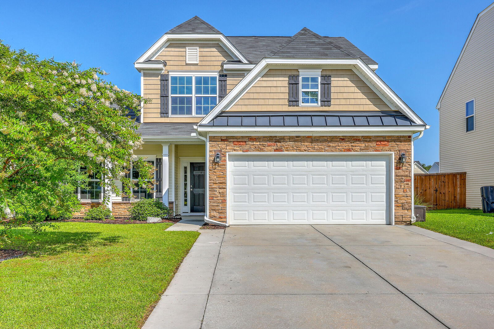 Property Photo: 128 Weeping Cypress Drive SC 29461