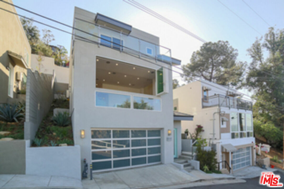 653   Cross Ave  Los Angeles CA 90065 photo