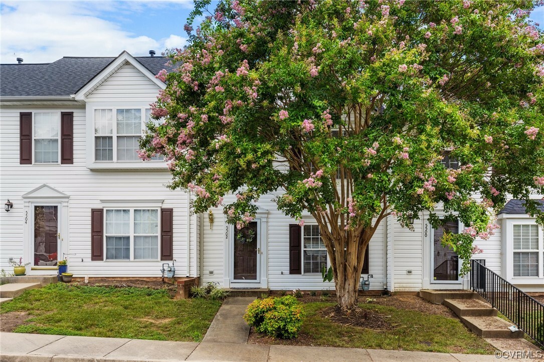 Property Photo: 5502 Millstream Lane VA 23228
