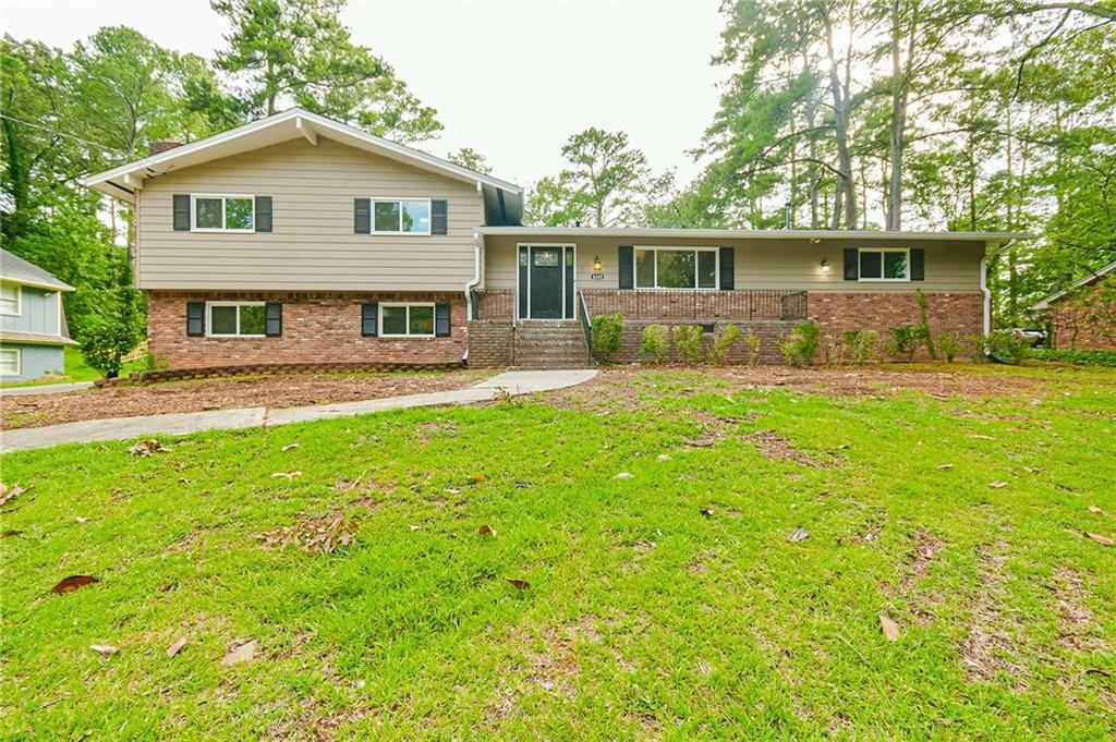 Property Photo: 4205 Williamsburg Drive GA 30337
