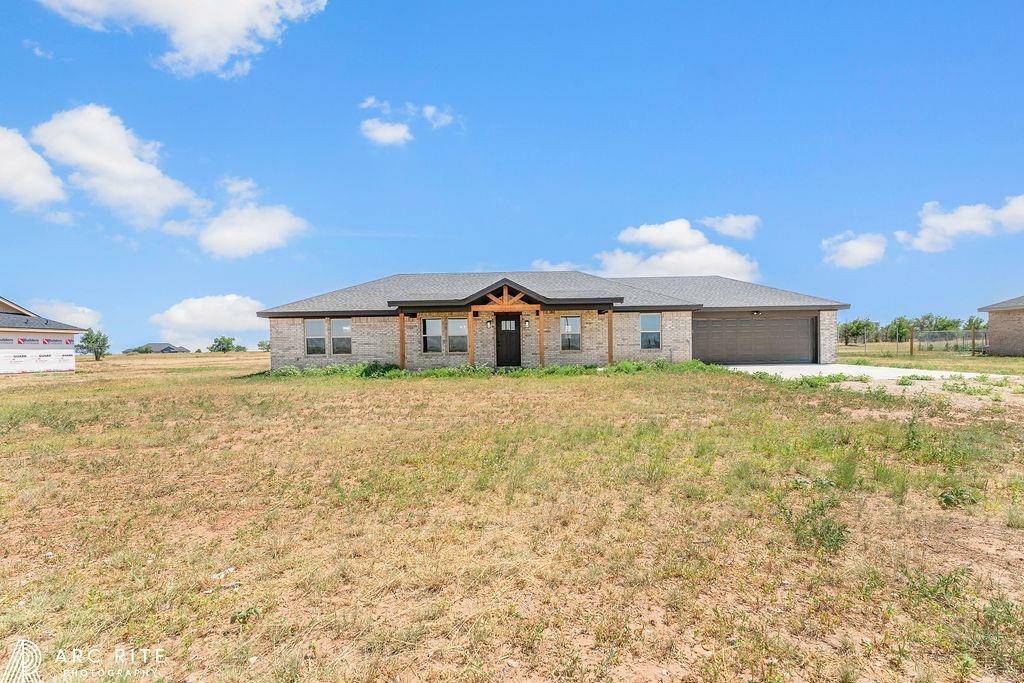 Property Photo:  10119 County Road 6100 A  TX 79363 