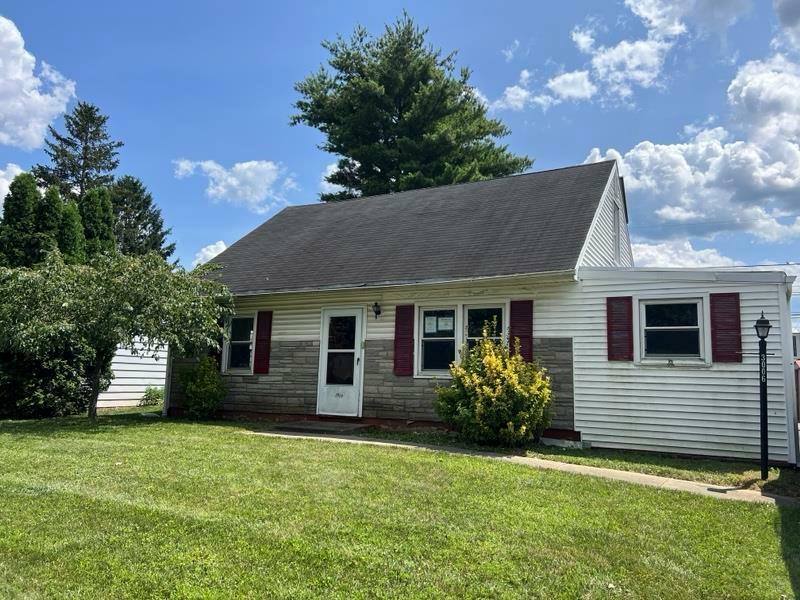 Property Photo:  3006 Eldridge Avenue  PA 18045 