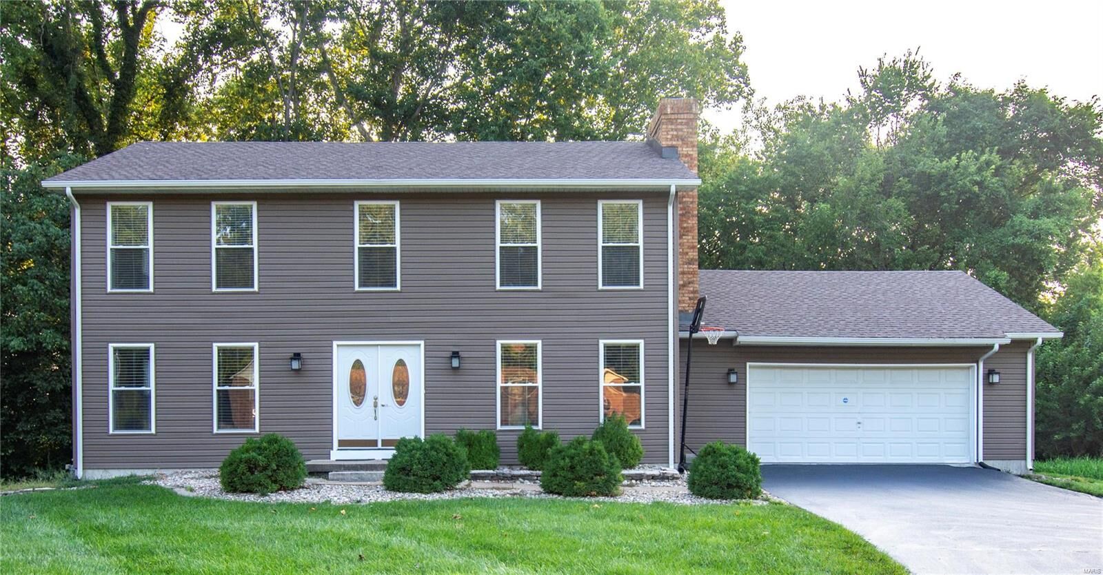 Property Photo:  2 Hidden Valley Lane  IL 62025 