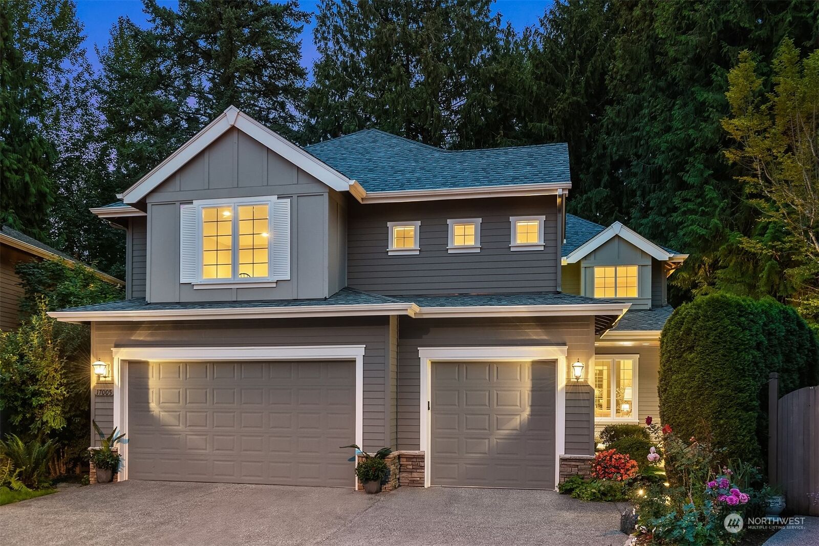 House for sale in Redmond 17005 NE 112th Way, Redmond, WA 98052