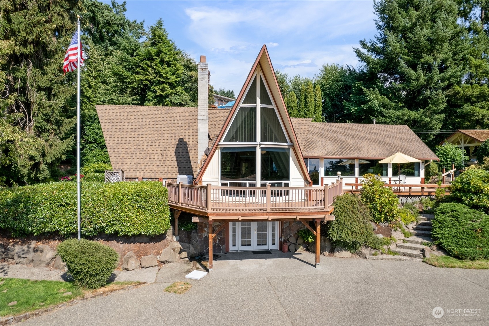 Property Photo:  20 62nd Avenue E  WA 98424 