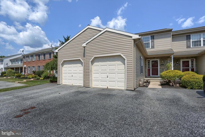 359 Deerfield Drive  Mount Joy PA 17552 photo