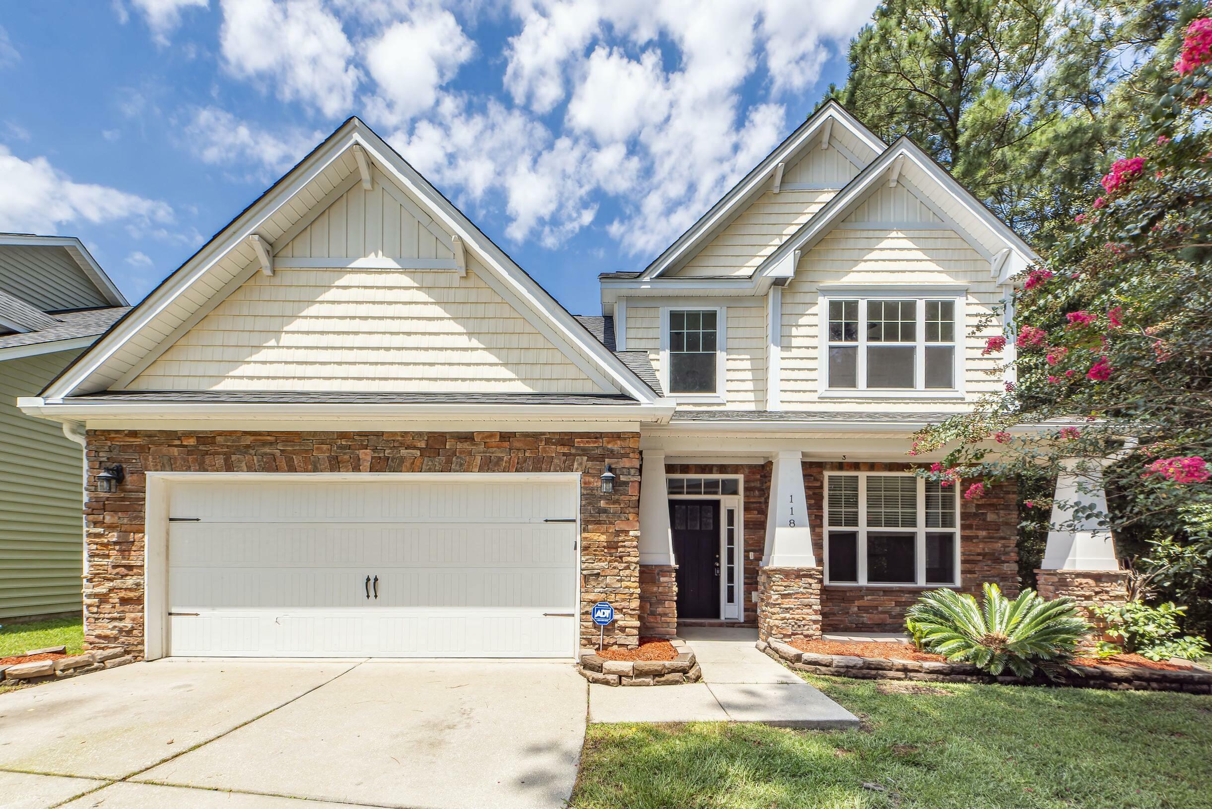 Property Photo: 118 Springbank Court SC 29461