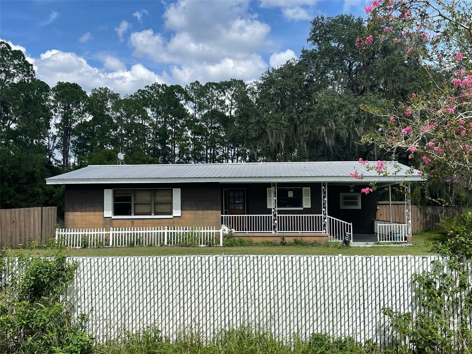 Property Photo:  40236 Overlook Drive  FL 32736 