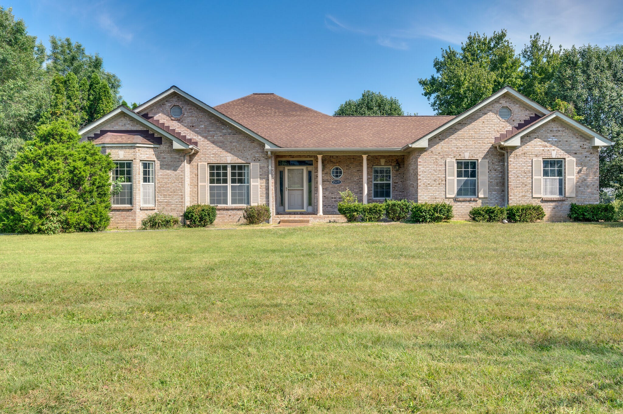 Property Photo: 3529 Greystone Dr TN 37174