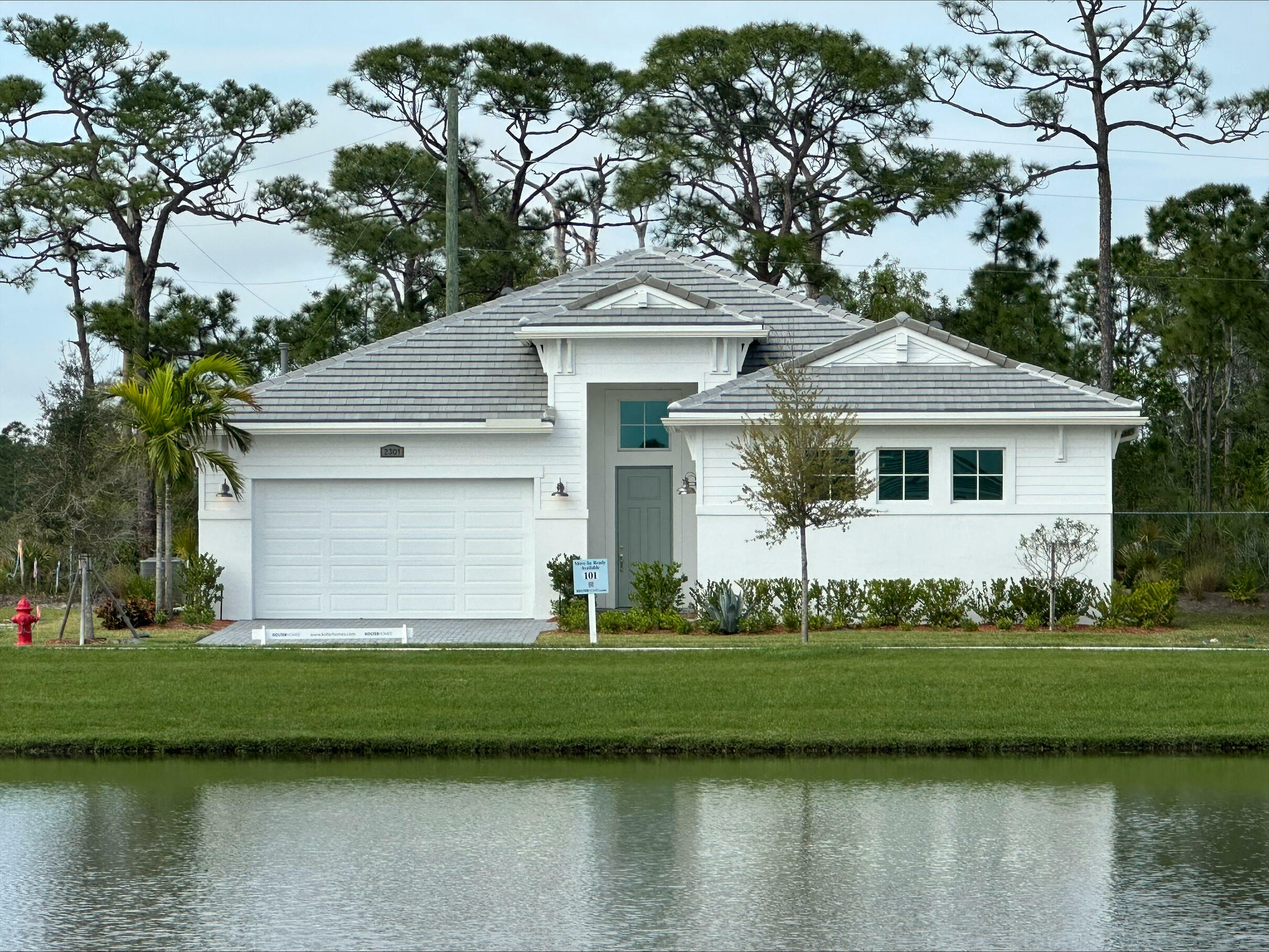 Property Photo:  2301 SE Canopy Cove Lane  FL 34984 