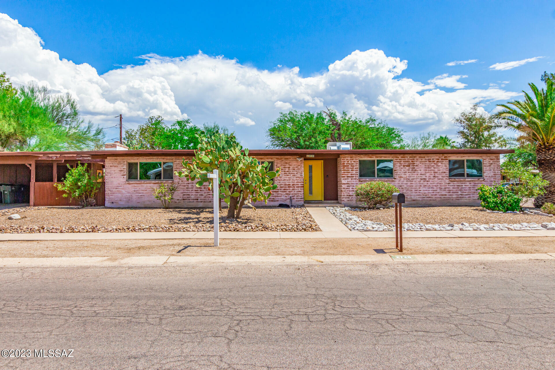 Property Photo:  2726 N Arcadia Ave Avenue  AZ 85712 