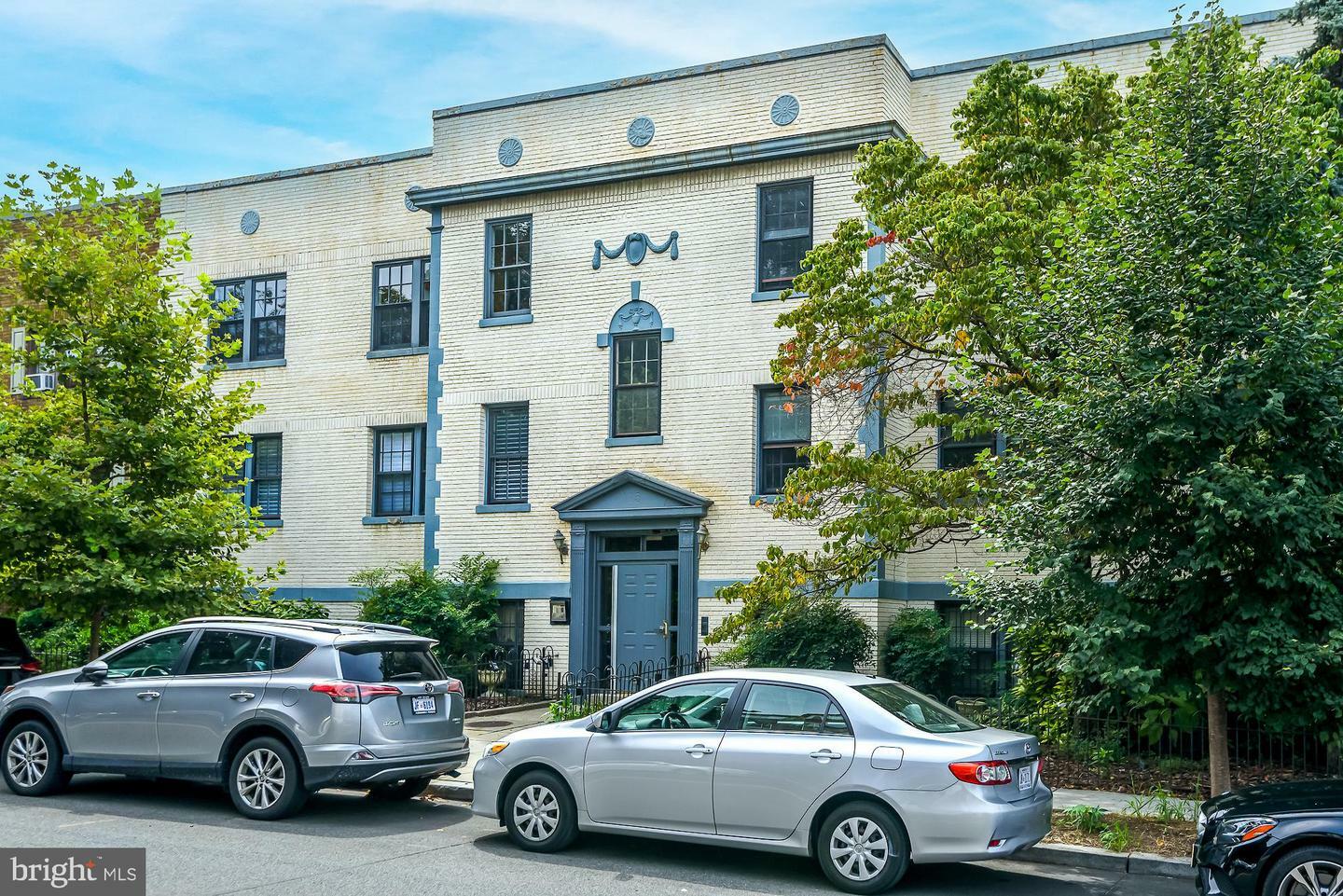 Property Photo: 115 D Street SE 202 DC 20003