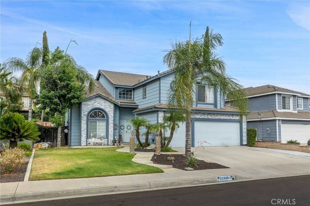 Property Photo:  22490 Southwalk Street  CA 92553 