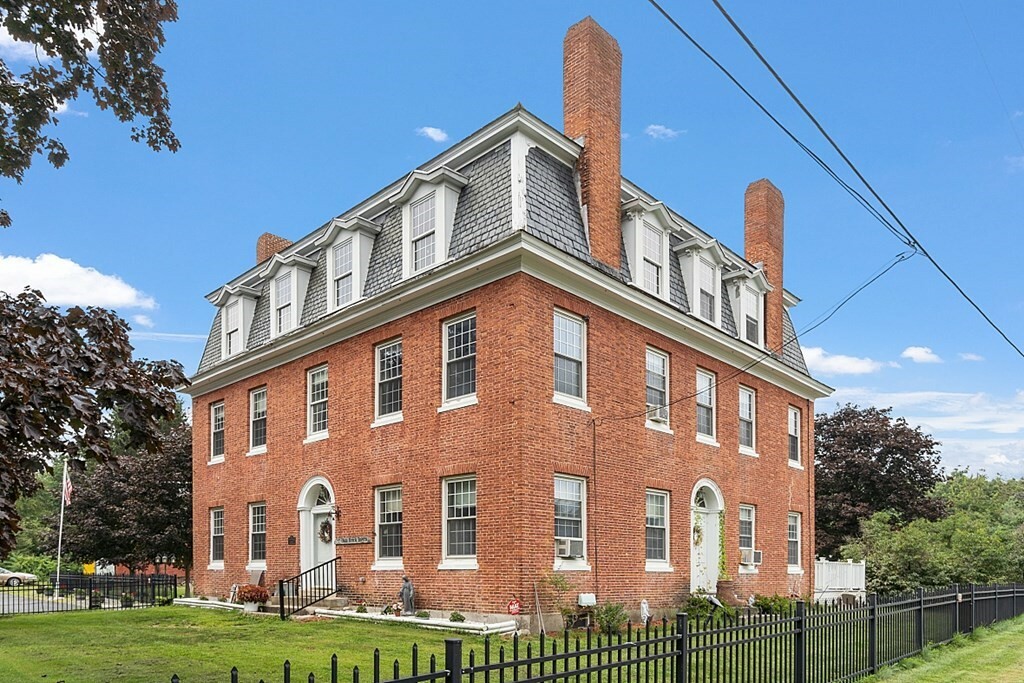 Property Photo:  5 Old Union Tpke  MA 01523 