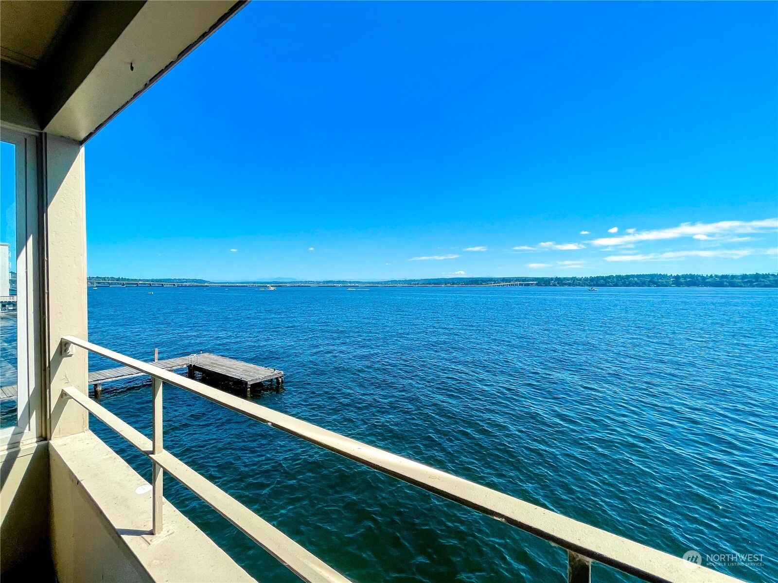 Property Photo:  1600 43rd Avenue E 206  WA 98112 