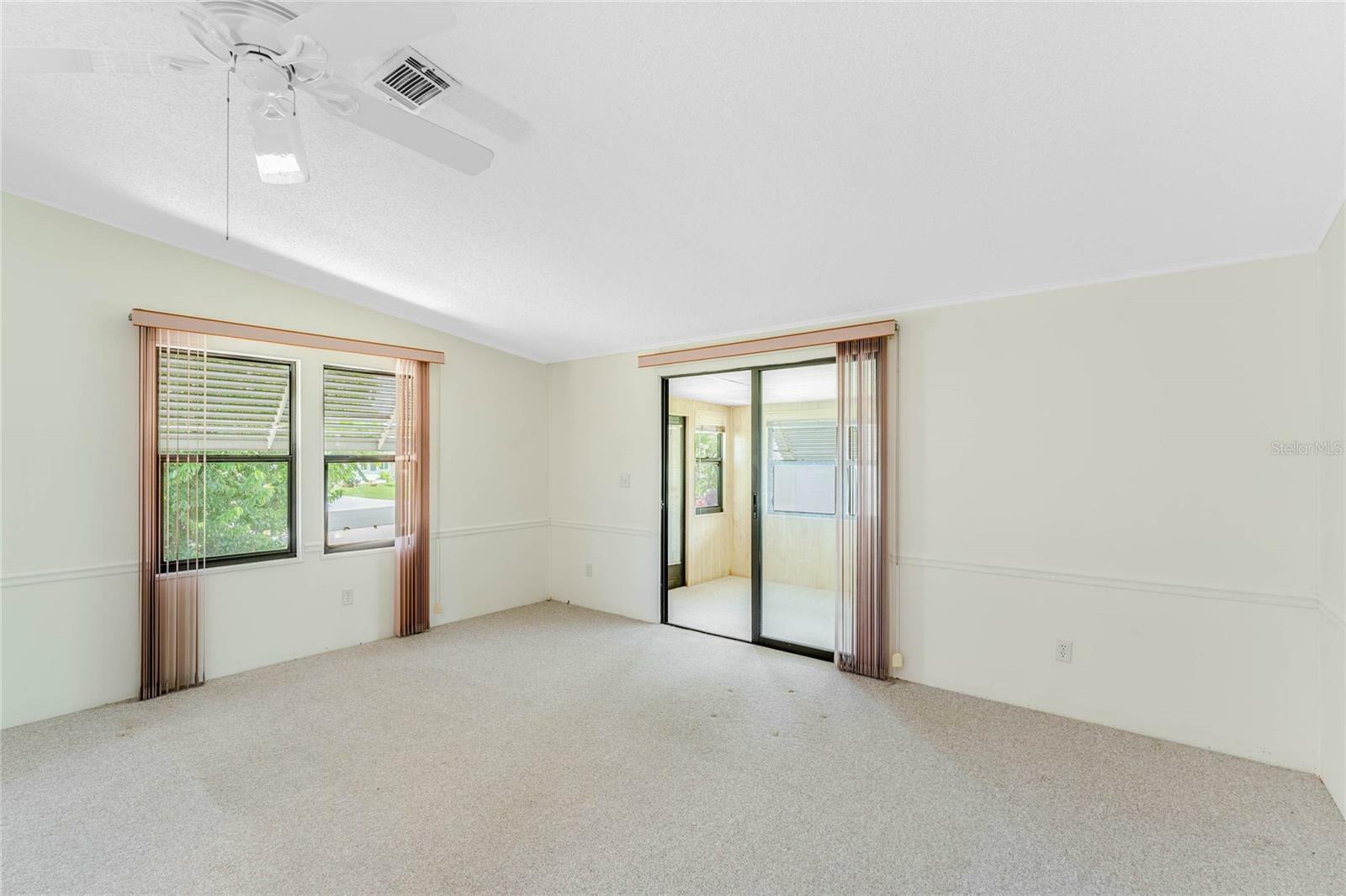 Property Photo:  1840 W Schwartz Boulevard  FL 32159 