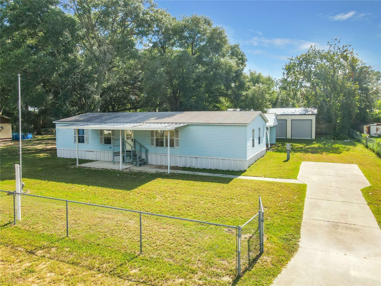 Property Photo:  16825 SE 251st Terrace  FL 32784 