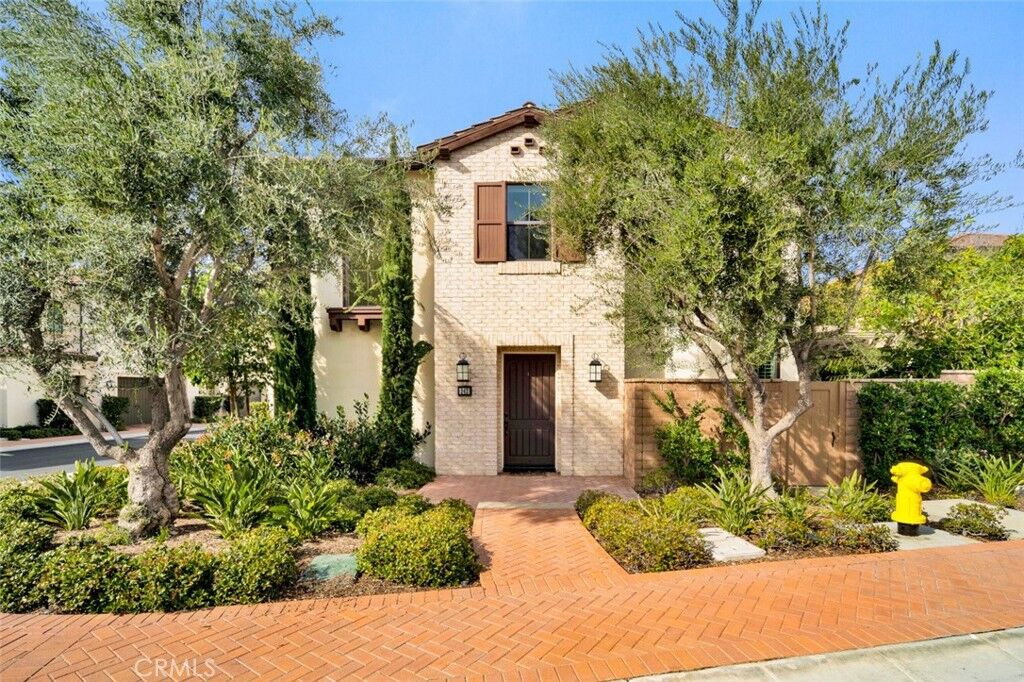 Property Photo:  242 Crescent Moon  CA 92602 