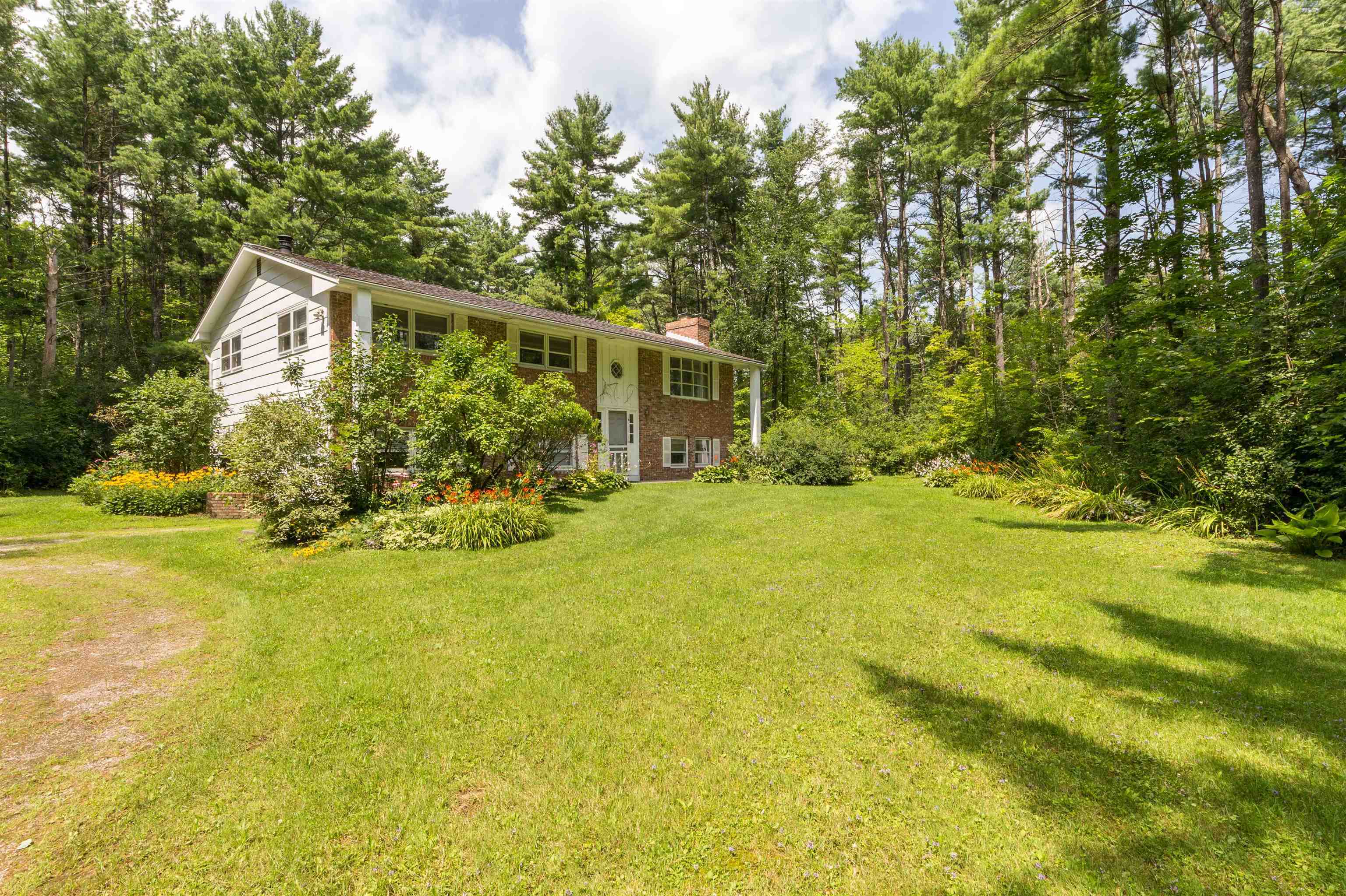 Property Photo:  303 Middle Road  VT 05446 