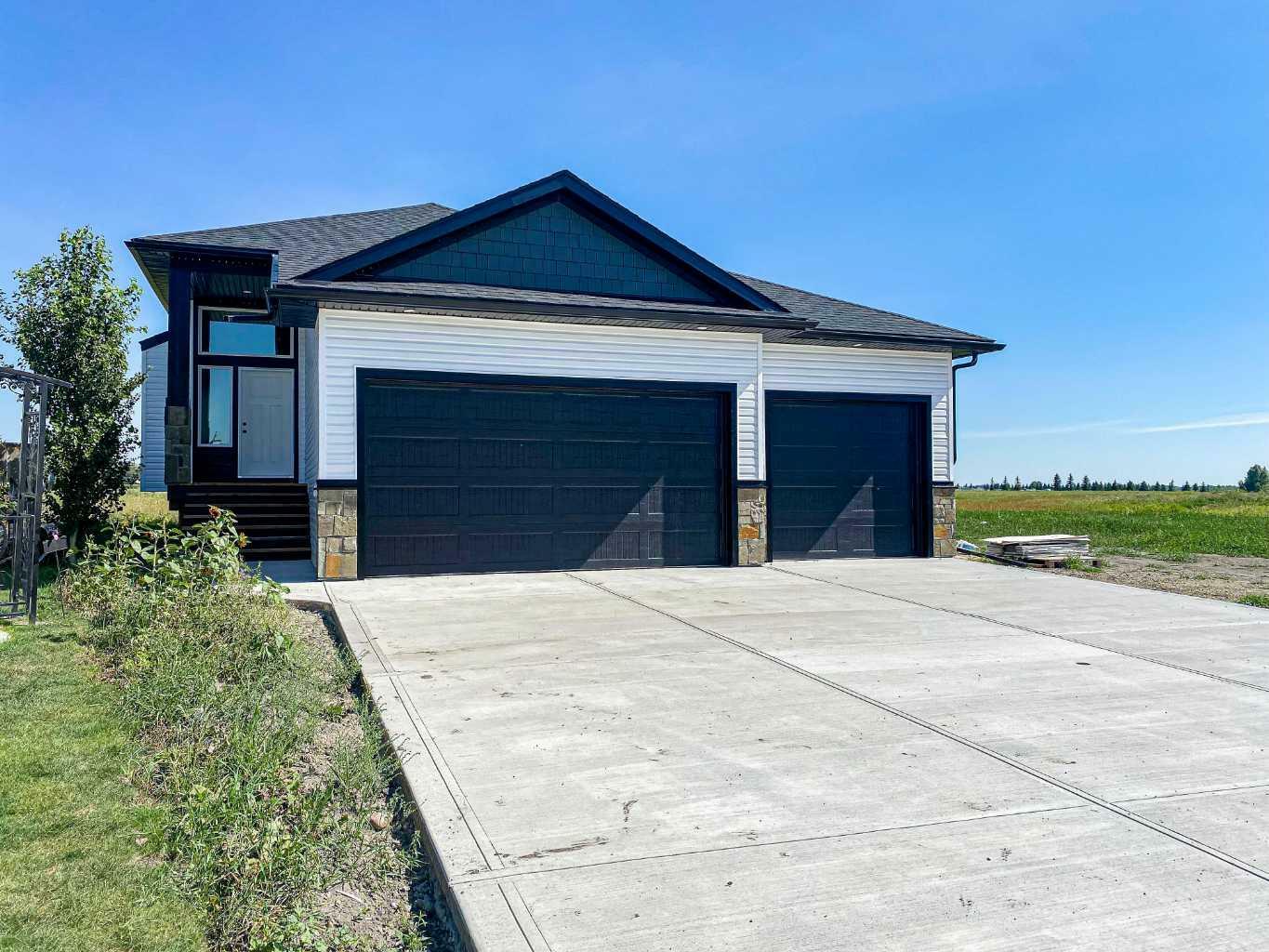 Property Photo: 1209 Westview Drive AB T0M 0K0
