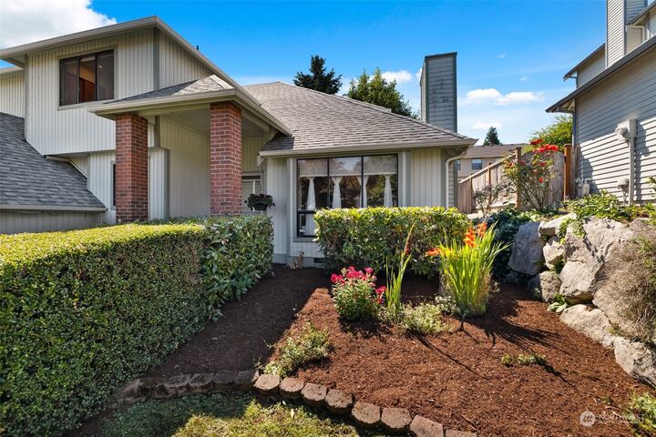 Property Photo:  6021 S 296th Place  WA 98001 