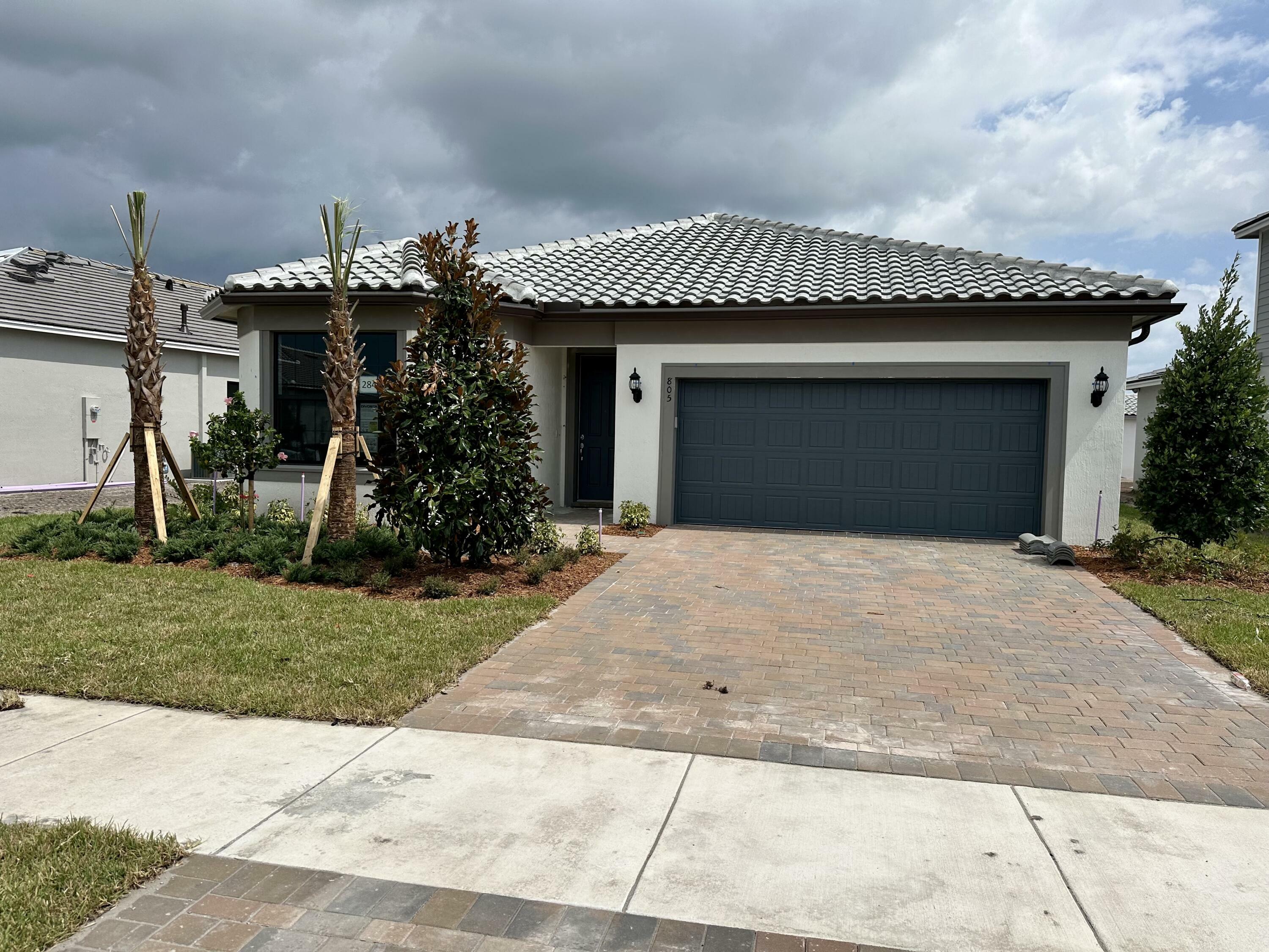 Property Photo: 805 SE Courances Drive 284 FL 34984