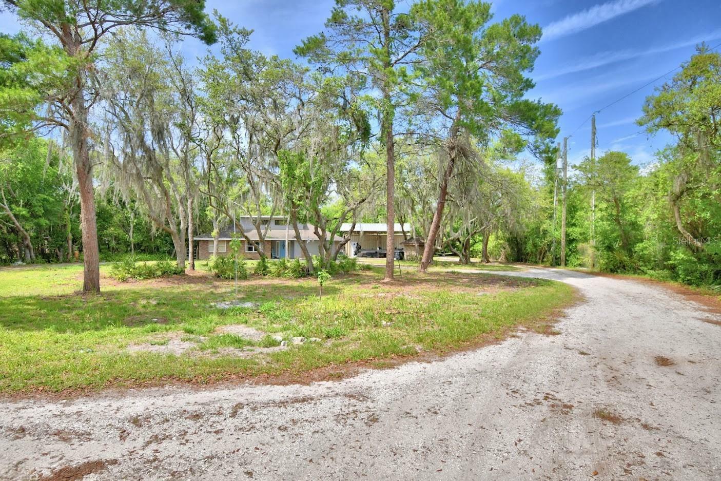 Property Photo: 2110 Terry Lane FL 33823